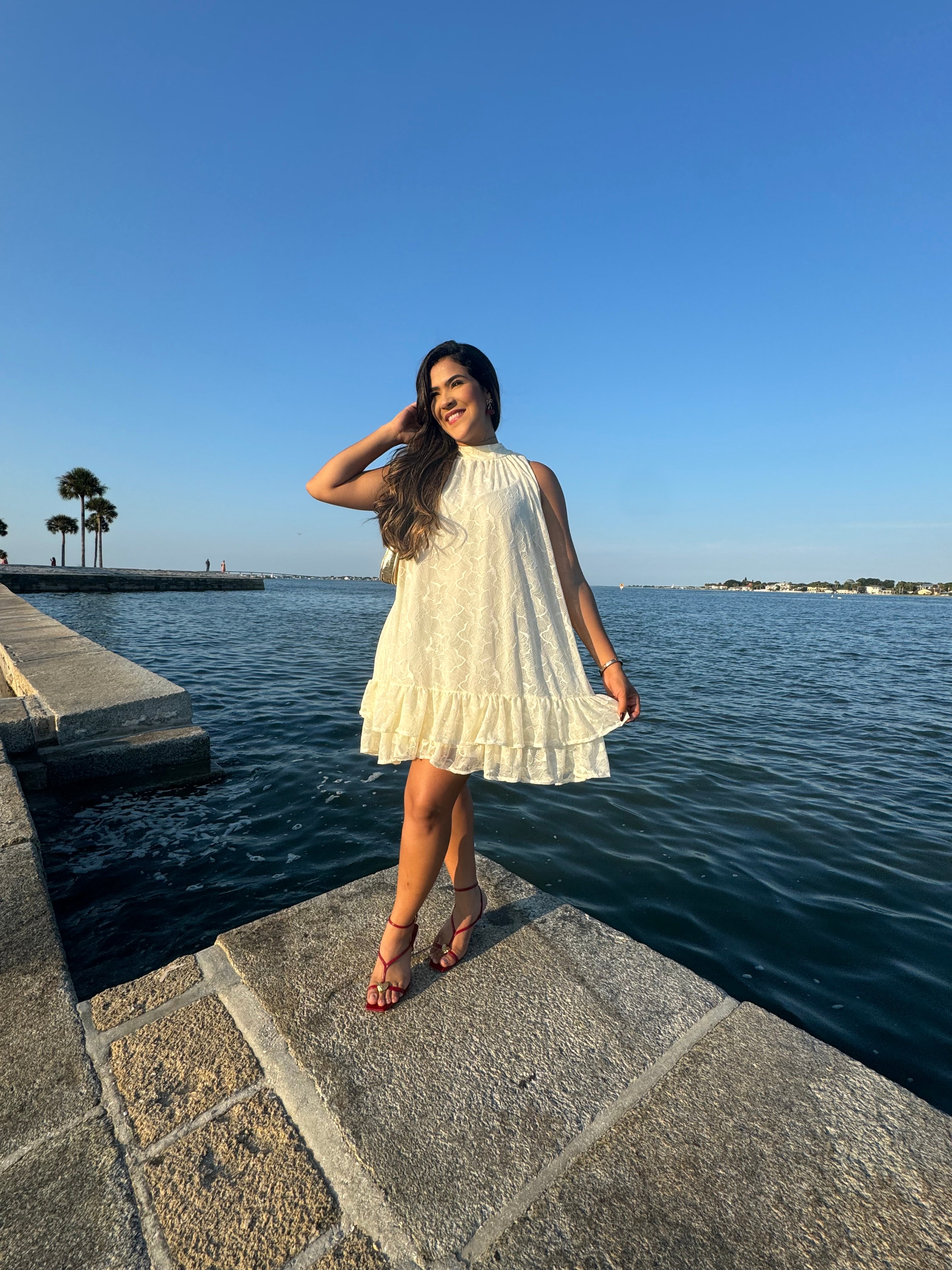 Vestido gola alta com textura